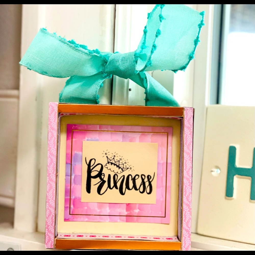 👑 Princess 4x4in decorative wood sign